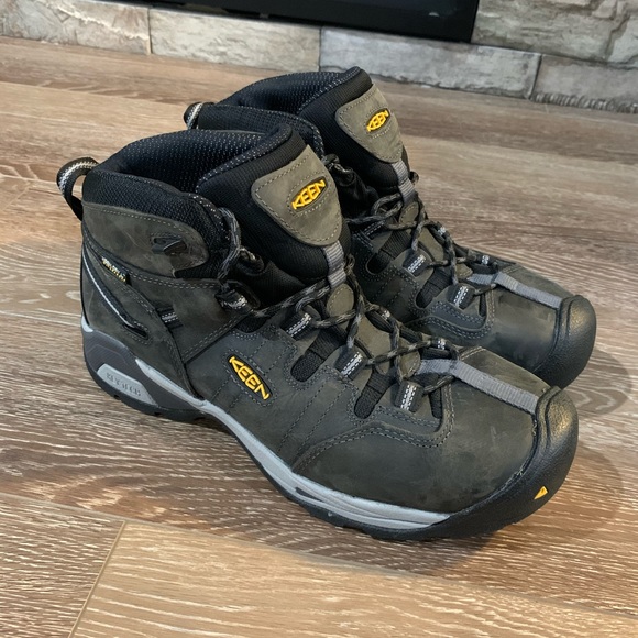 Keen Men's Detroit XT Waterproof Boot (Steel Toe) - Picture 2 of 5